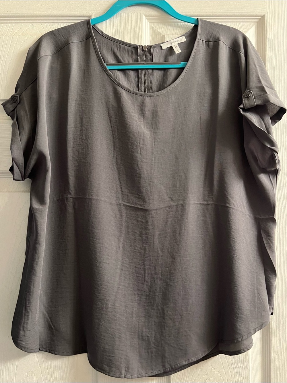 Maurice’s Women’s Slate Gray Short Sleeve Blouse with Zip Back